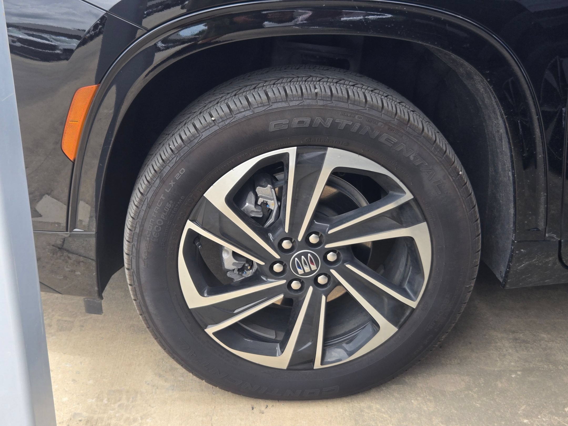 Certified 2026 Buick Enclave Sport Touring w/ Power Package FWD image 4