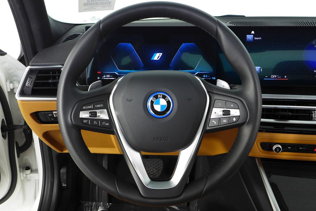 Used 2024 BMW 330e w/ Convenience Package RWD image 27