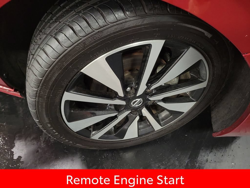 Used 2023 Nissan Sentra SV w/ SV Premium Package FWD image 10