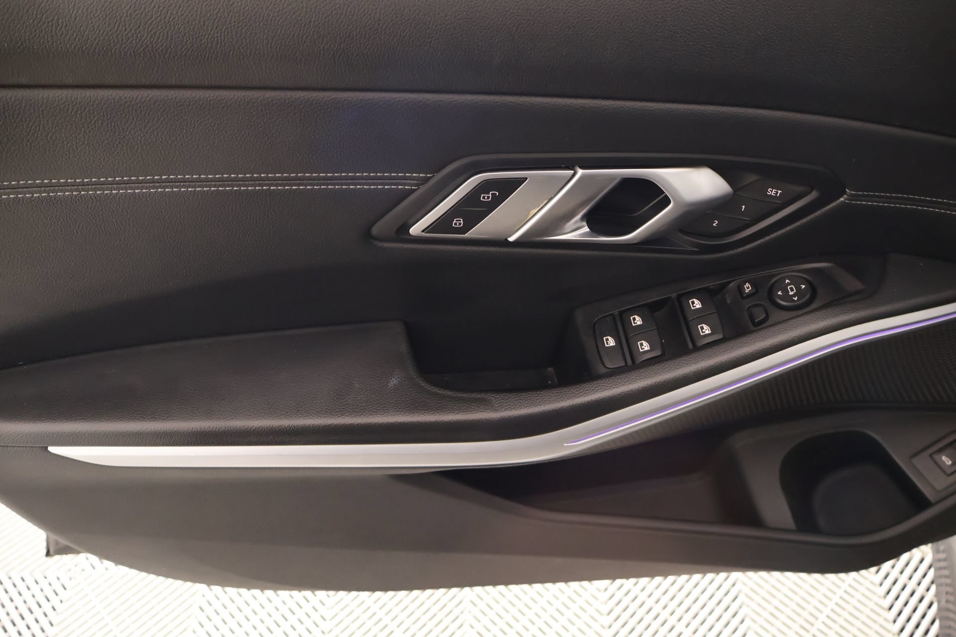 Used 2019 BMW 330i xDrive Sedan w/ Premium Package AWD/4WD image 17