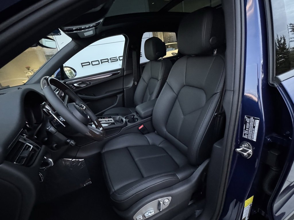 New 2026 Porsche Macan image 5