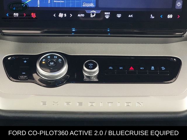 Used 2025 Ford Expedition Active image 24