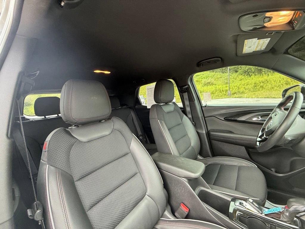 Used 2023 Chevrolet TrailBlazer RS AWD/4WD image 43