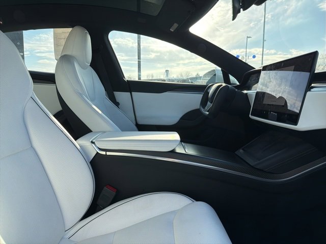 Used 2021 Tesla Model S Plaid image 9