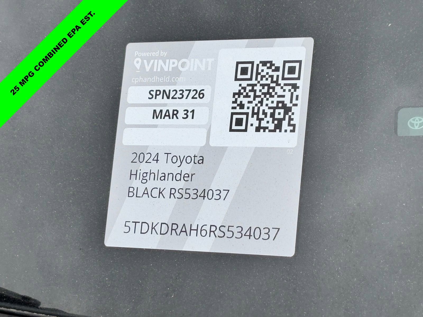 Used 2024 Toyota Highlander LE image 30