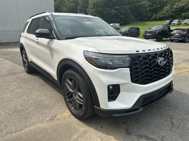 New 2026 Ford Explorer ST w/ Sun And Sound Package AWD/4WD image 18