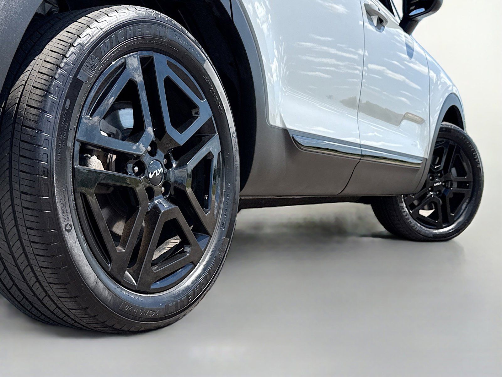 Used 2024 Kia Telluride EX X-Line AWD/4WD image 17