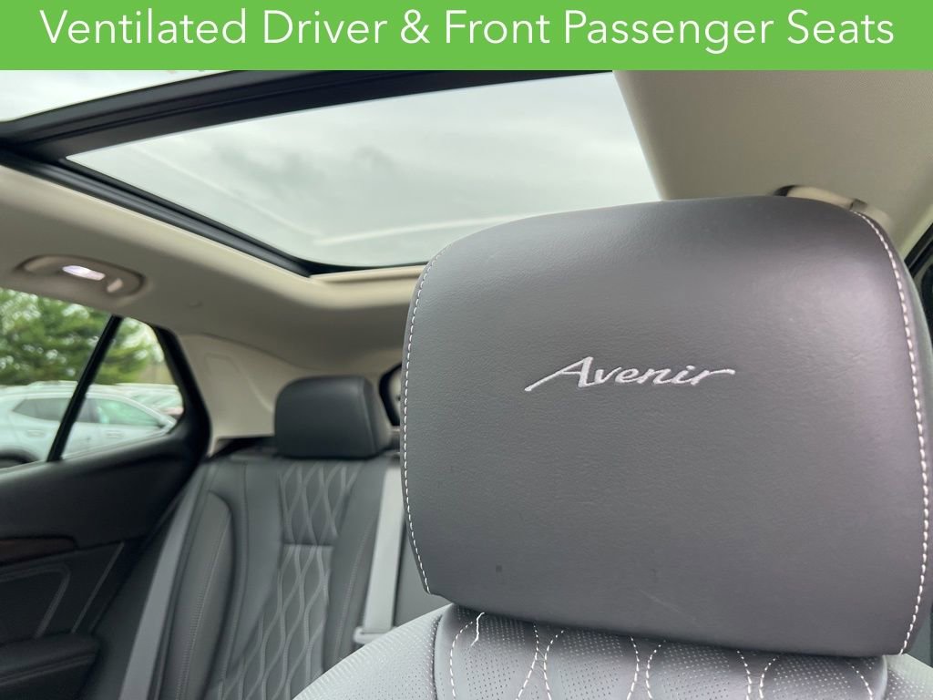 Used 2023 Buick Envision Avenir AWD/4WD image 31