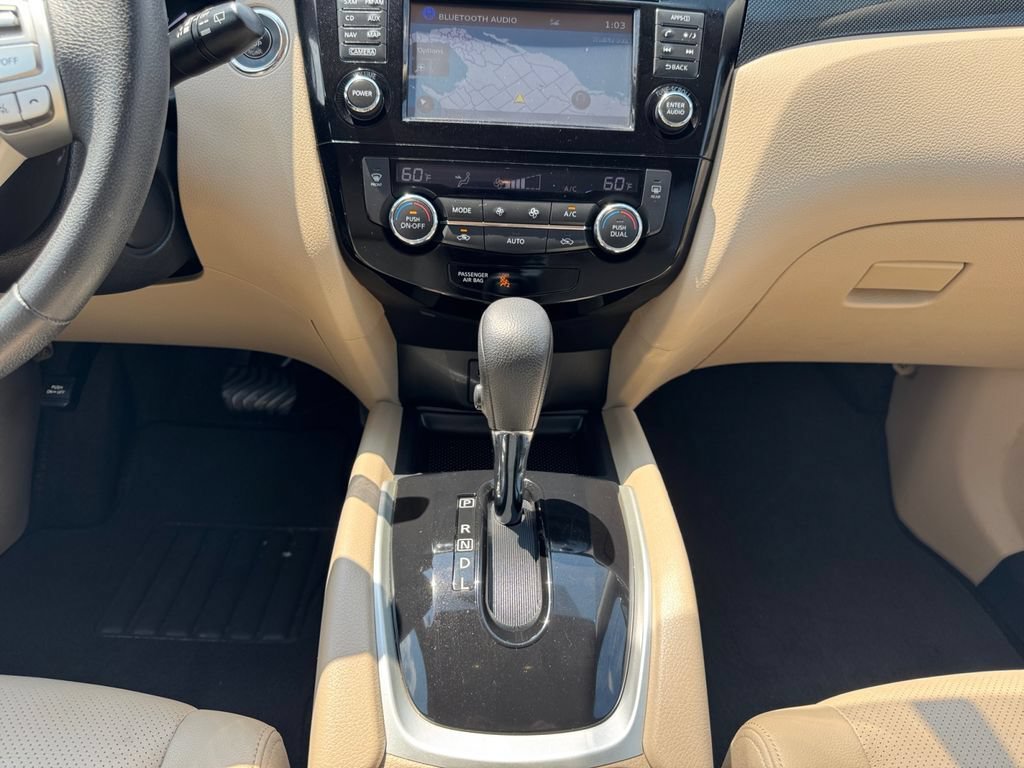 Used 2016 Nissan Rogue SL AWD/4WD image 11