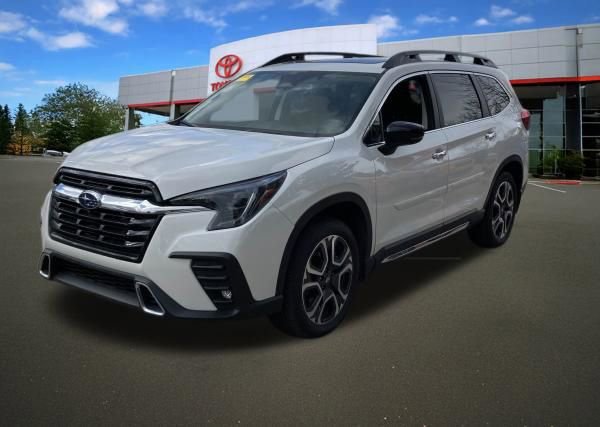 Used 2025 Subaru Ascent Touring image 2