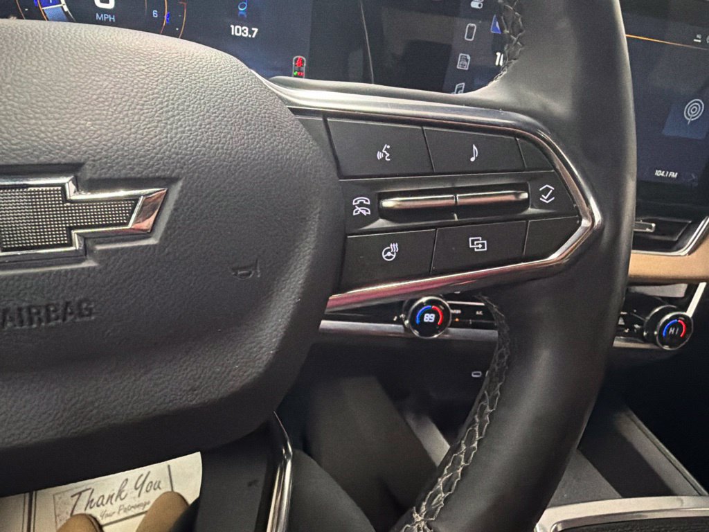 Used 2025 Chevrolet Equinox ACTIV w/ Safety and Technology Package AWD/4WD image 22
