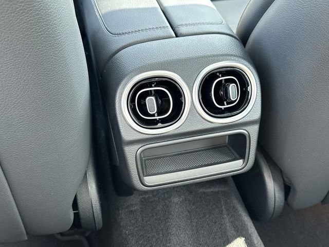 Used 2024 Mercedes-Benz C 300 4MATIC Sedan image 19