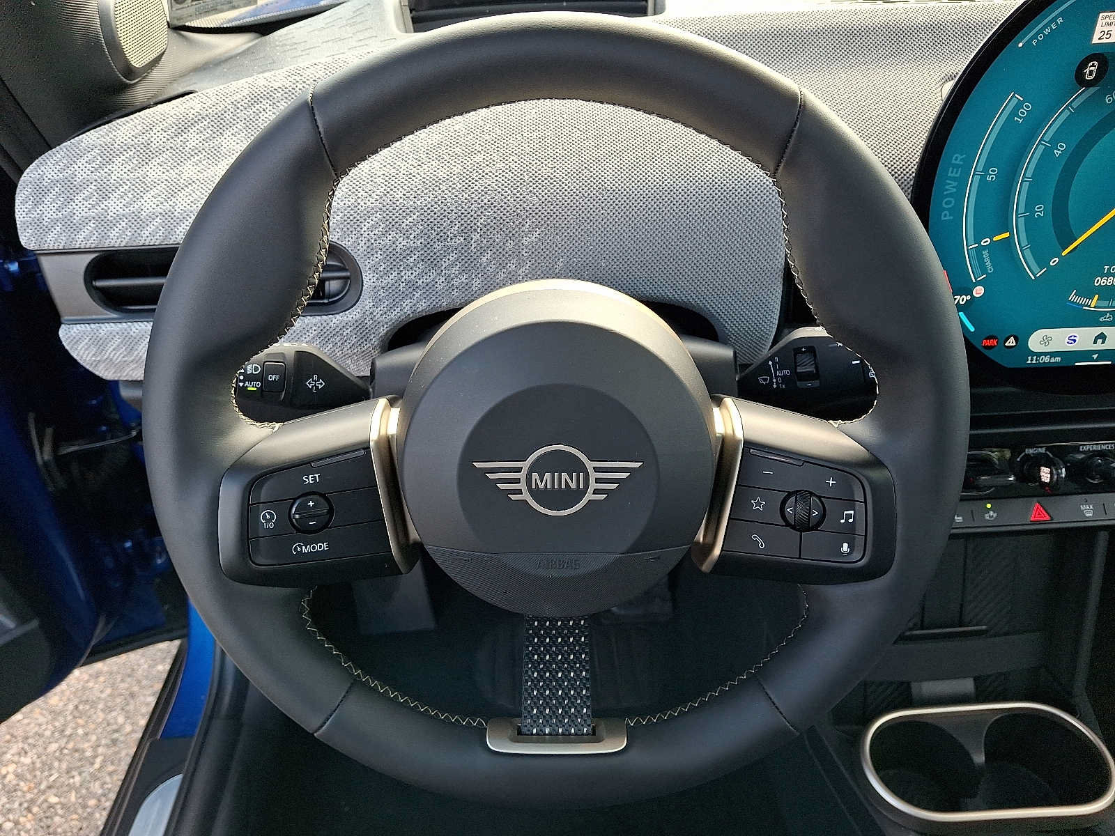 Used 2025 MINI Cooper 2-Door Hardtop FWD image 20