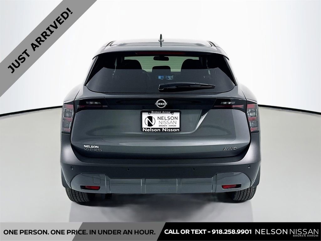 Certified 2025 Nissan Kicks SV image 6