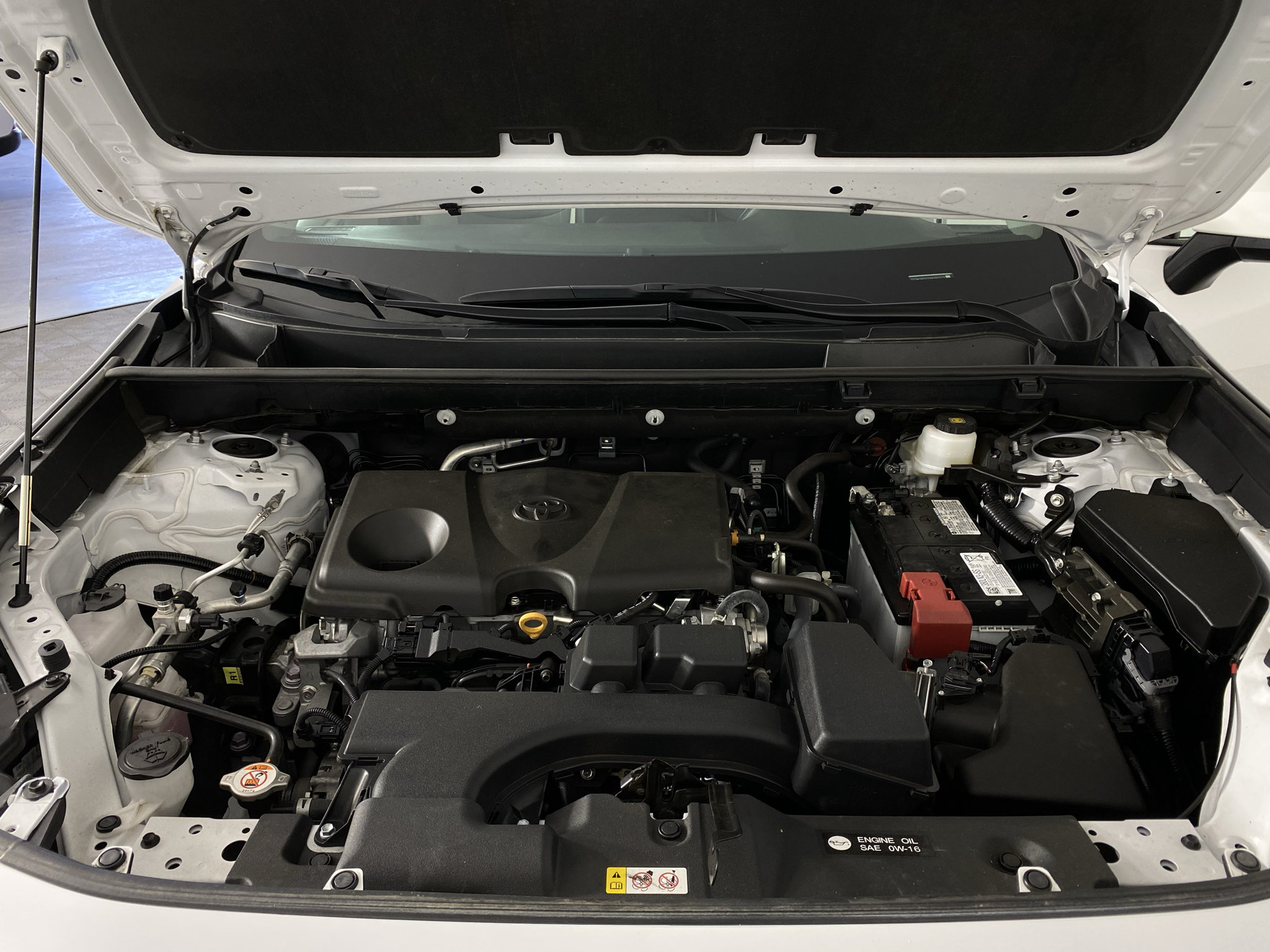 Used 2025 Toyota RAV4 XLE FWD image 26