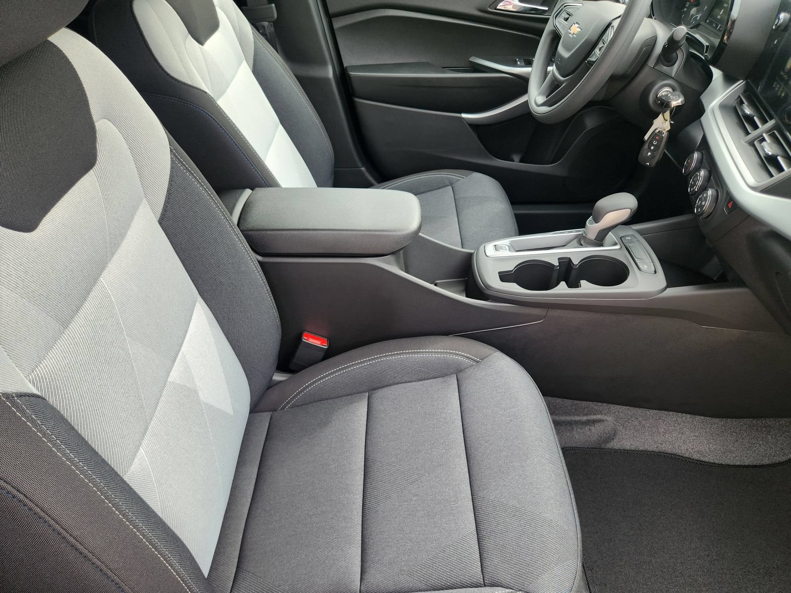 New 2026 Chevrolet Trax LS w/ LS Convenience Package FWD image 14