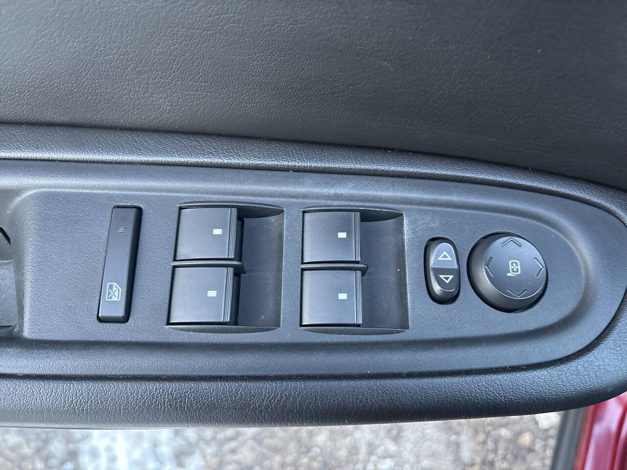 Used 2016 Chevrolet Traverse LT w/ Style and Technology Package image 18