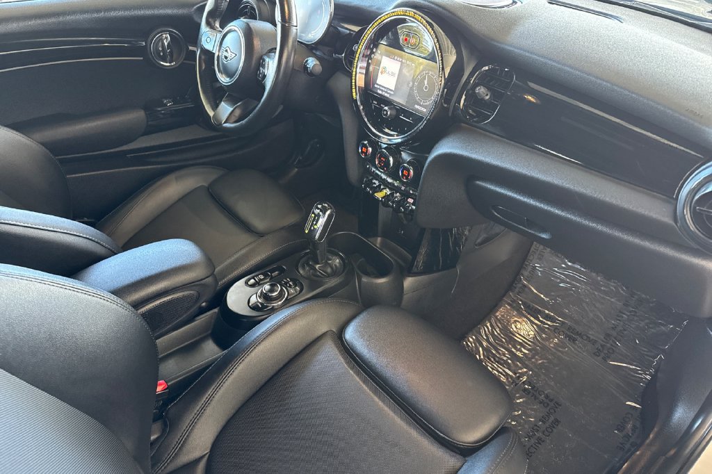Used 2023 MINI Cooper SE FWD image 13