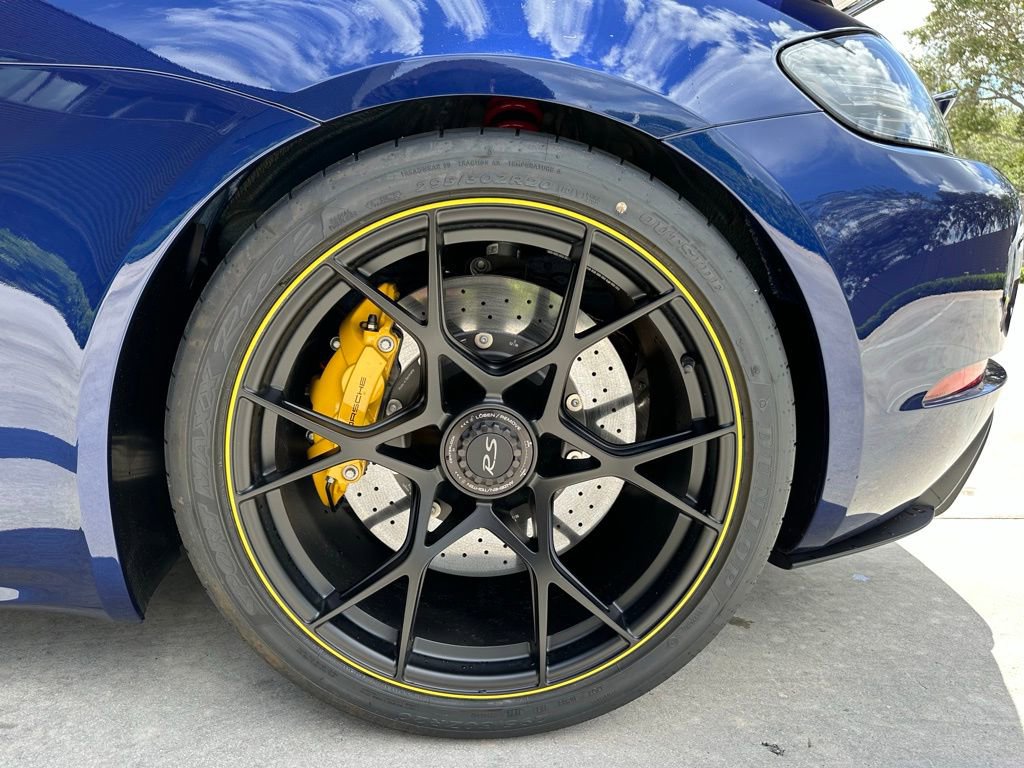 Used 2025 Porsche 718 Cayman GT4 RS image 36