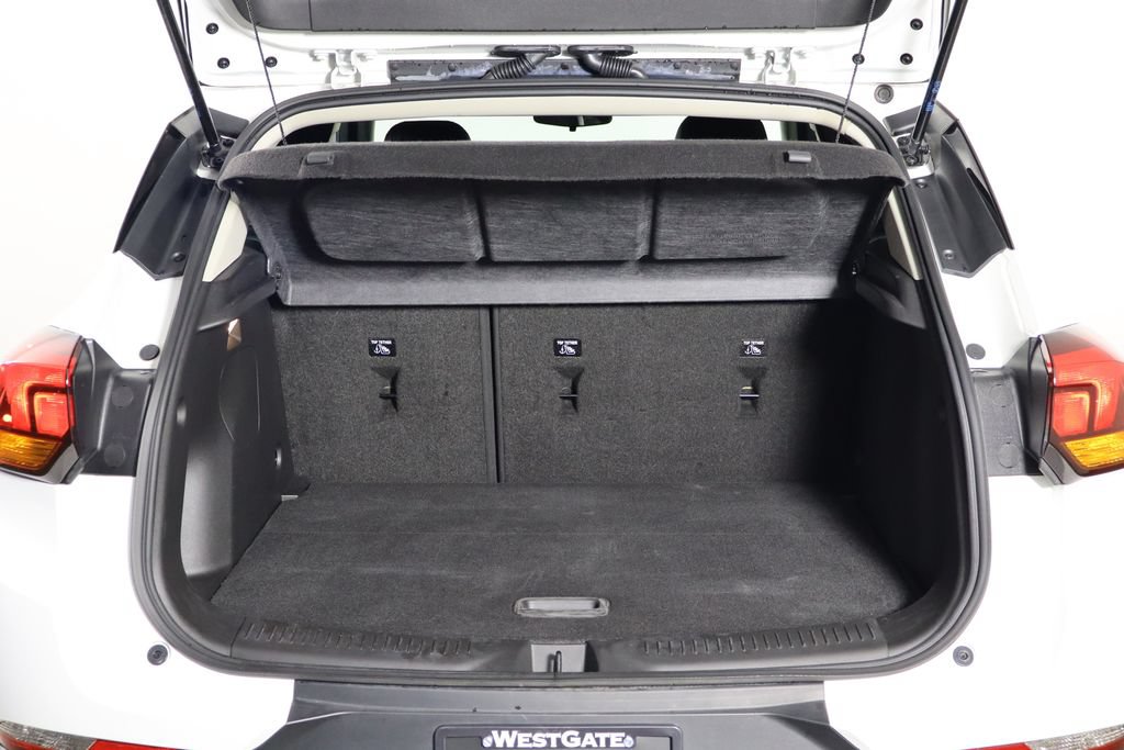 Used 2023 Buick Encore GX Preferred FWD image 17