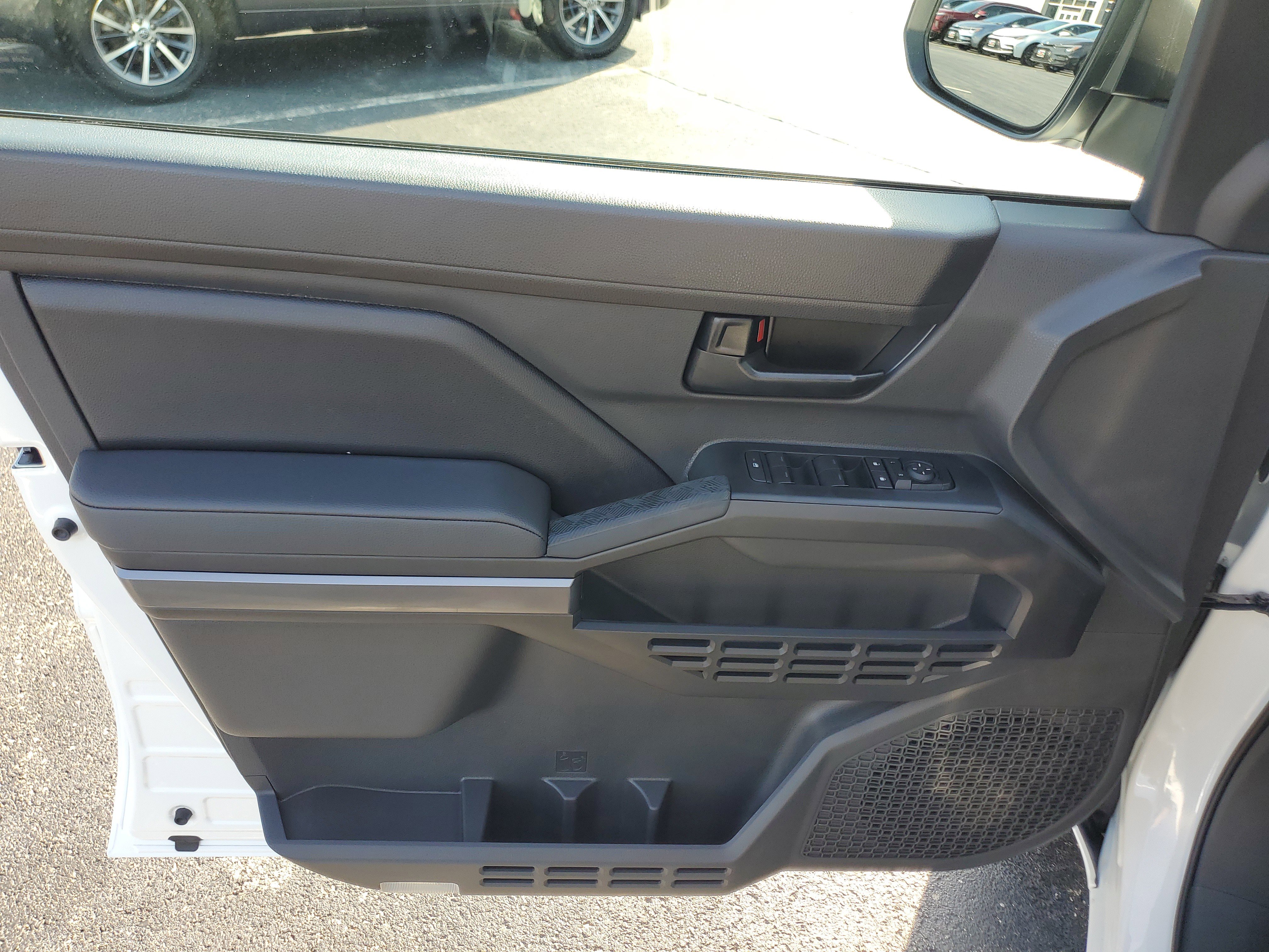 Used 2025 Toyota Tacoma SR5 image 18