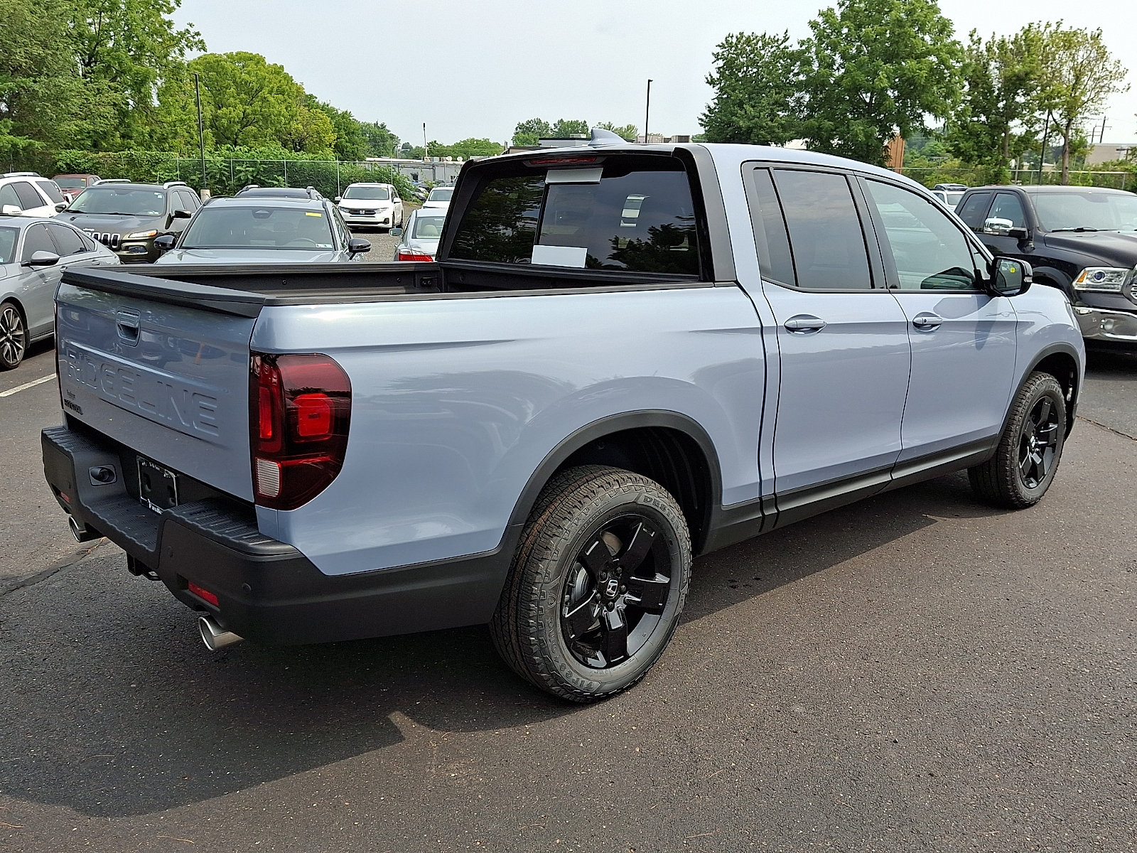 New 2026 Honda Ridgeline Black Edition image 4