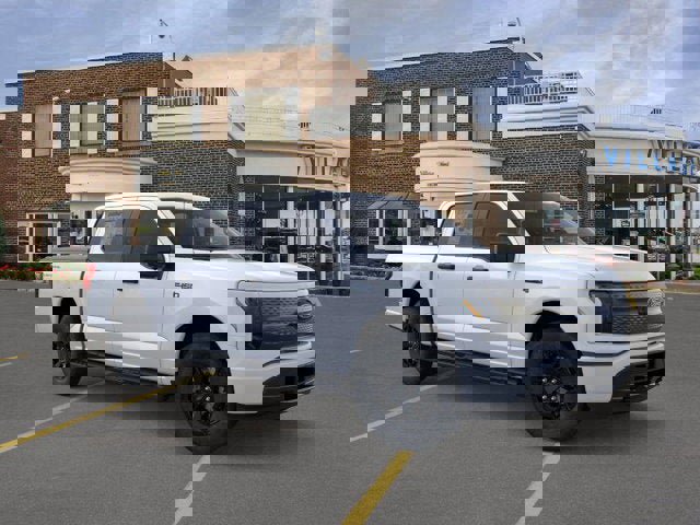 New 2025 Ford F150 Lightning XLT image 31