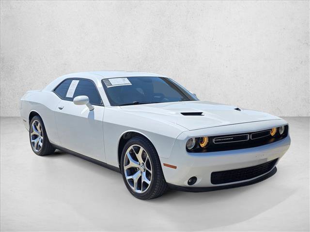 Used 2016 Dodge Challenger SXT Plus RWD image 3