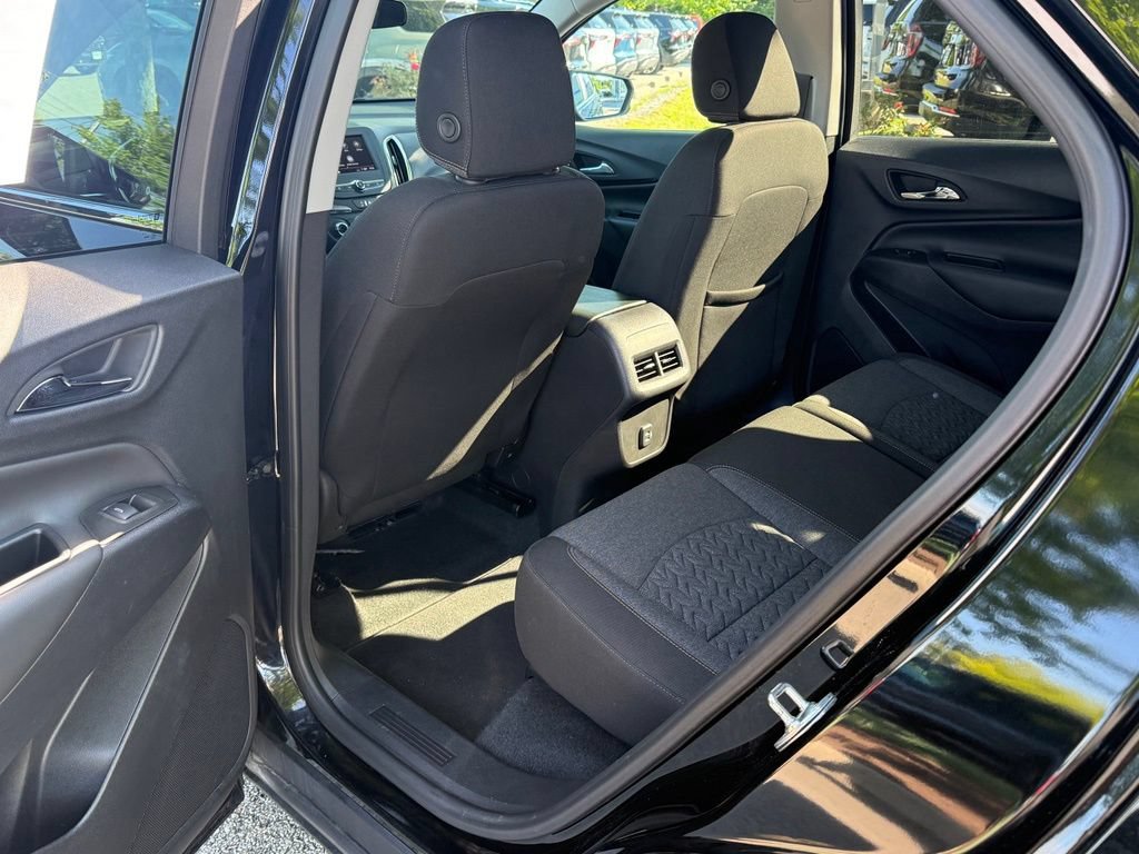 Used 2024 Chevrolet Equinox LT AWD/4WD image 11