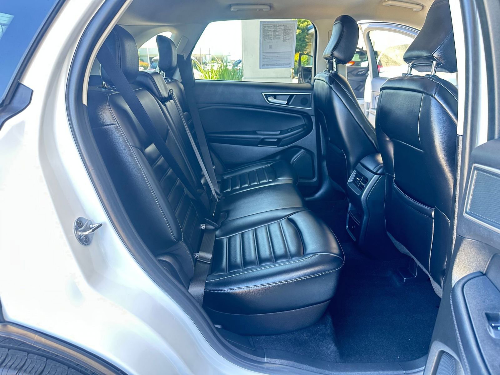 Used 2024 Ford Edge SEL image 25