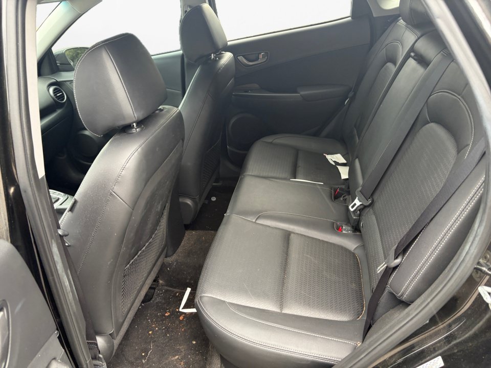Used 2021 Hyundai Kona Limited FWD image 16