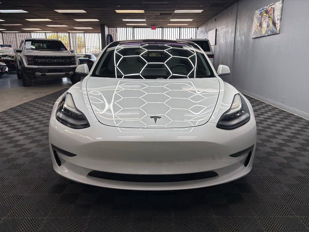Used 2020 Tesla Model 3 Standard Range Plus RWD image 3