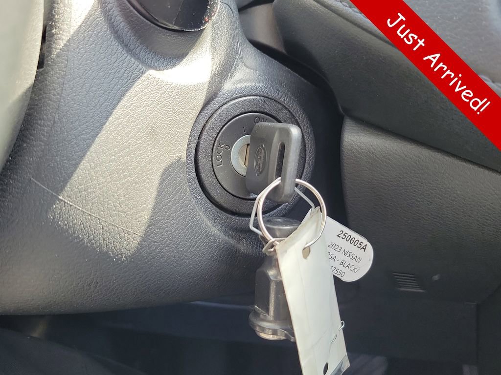 Used 2023 Nissan Versa S w/ Trunk Package image 24