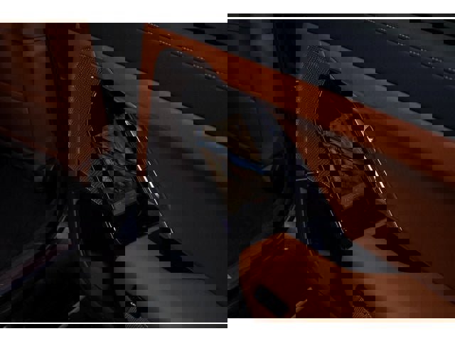 Used 2025 BMW i7 eDrive50 w/ Premium Package image 80