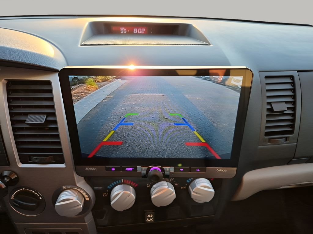 Used 2013 Toyota Tundra 4x4 CrewMax w/ Tow Pkg image 44