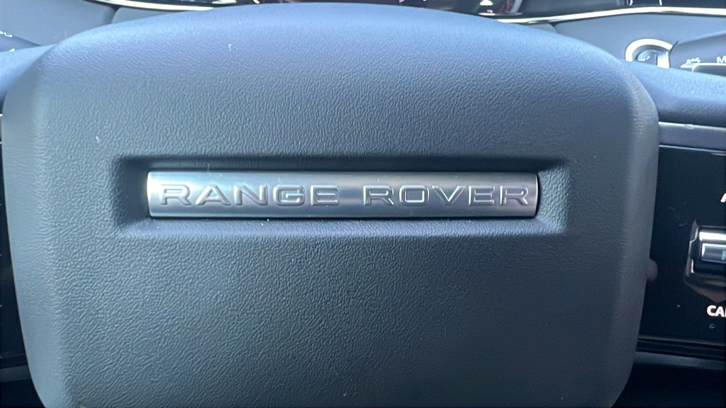 Used 2023 Land Rover Range Rover Evoque R-Dynamic SE AWD/4WD image 33