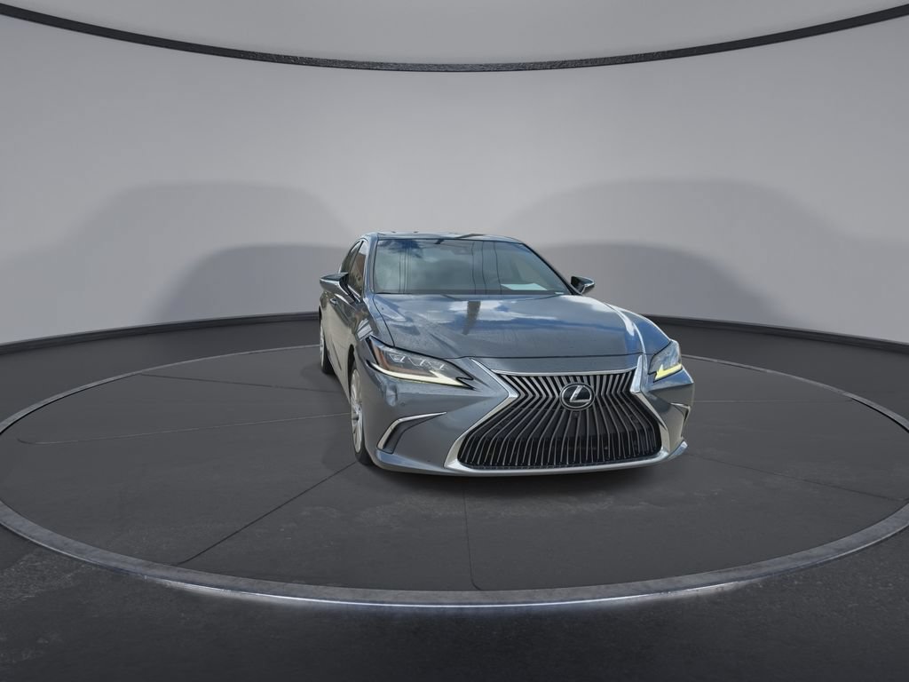 Used 2020 Lexus ES 350 Ultra Luxury w/ Accessory Package FWD image 3