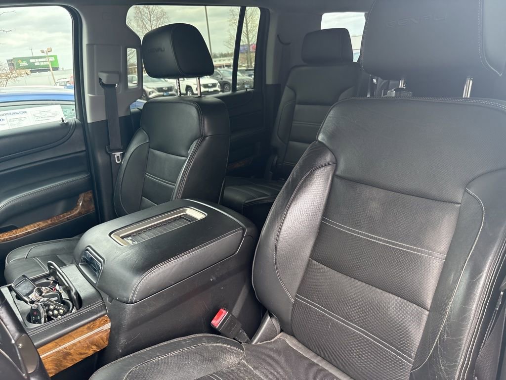 Used 2015 GMC Yukon XL Denali w/ Open Road Package image 12
