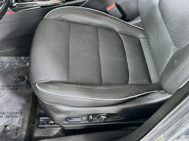 Used 2023 Chevrolet TrailBlazer RS w/ Sun and Liftgate Package FWD image 18
