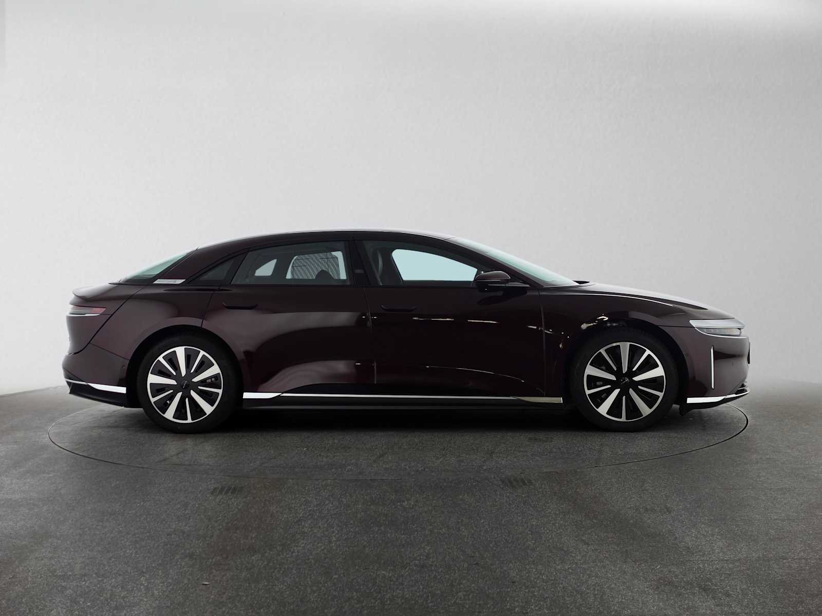 Used 2023 Lucid Air Touring AWD/4WD image 2