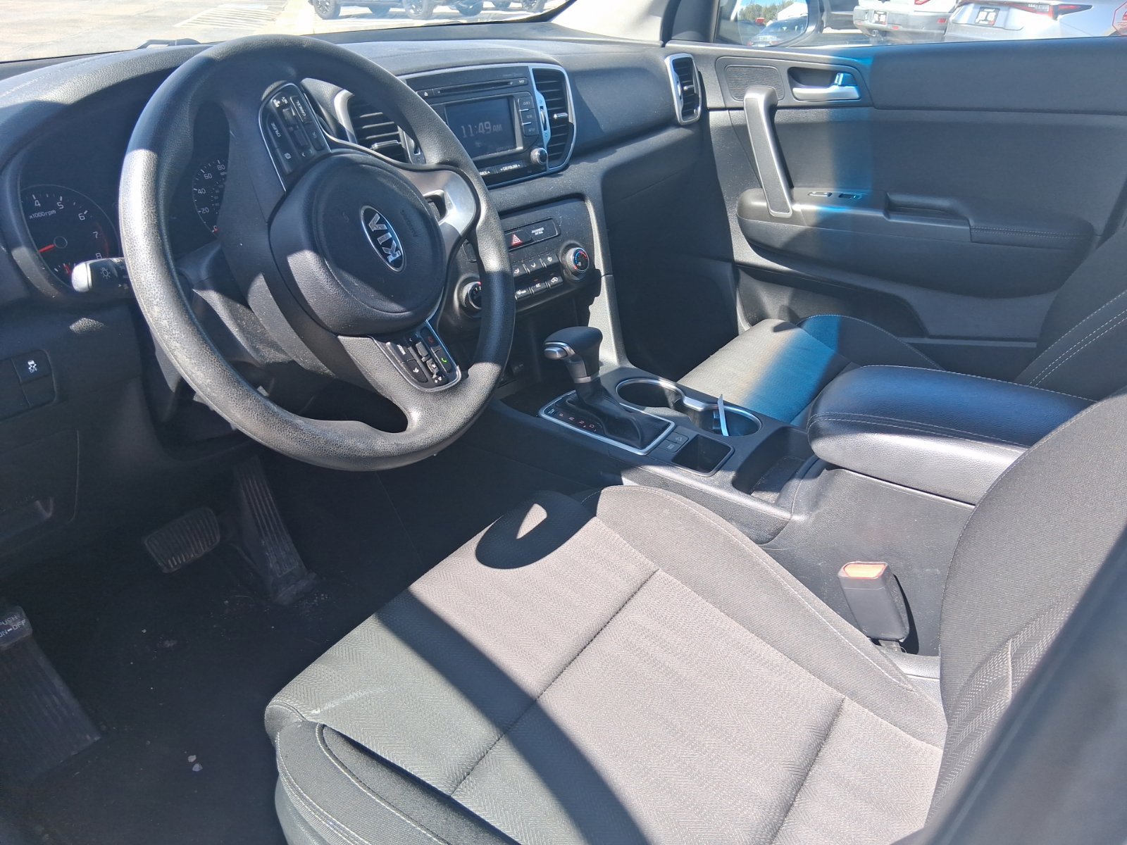 Used 2019 Kia Sportage LX FWD image 6