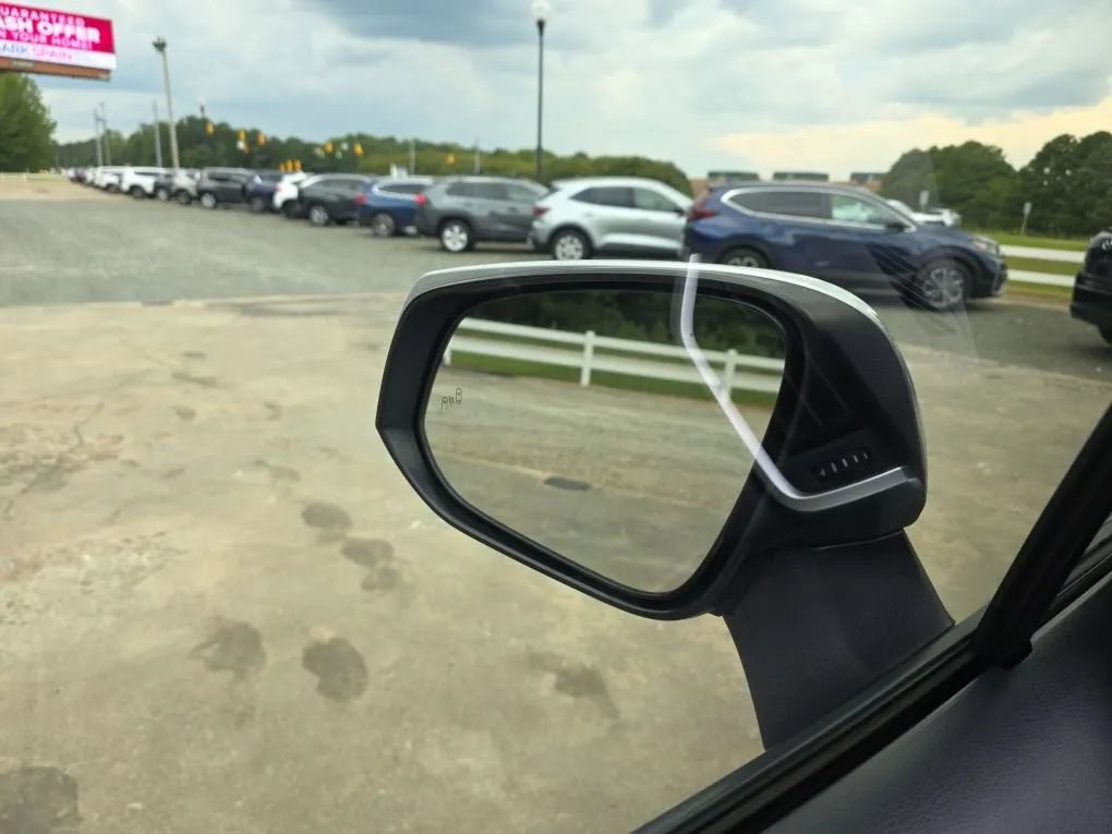 Used 2019 Toyota RAV4 XLE FWD image 26