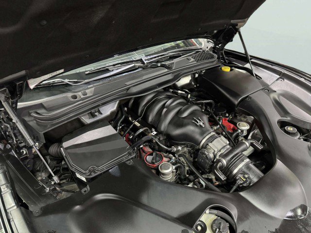 Used 2011 Maserati GranTurismo S image 37