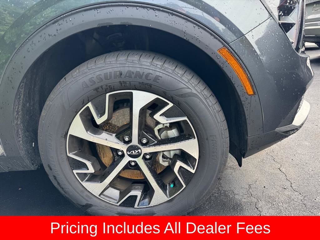 Certified 2023 Kia Sportage EX AWD/4WD image 2