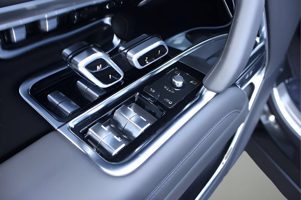 New 2026 Land Rover Range Rover SE AWD/4WD image 10