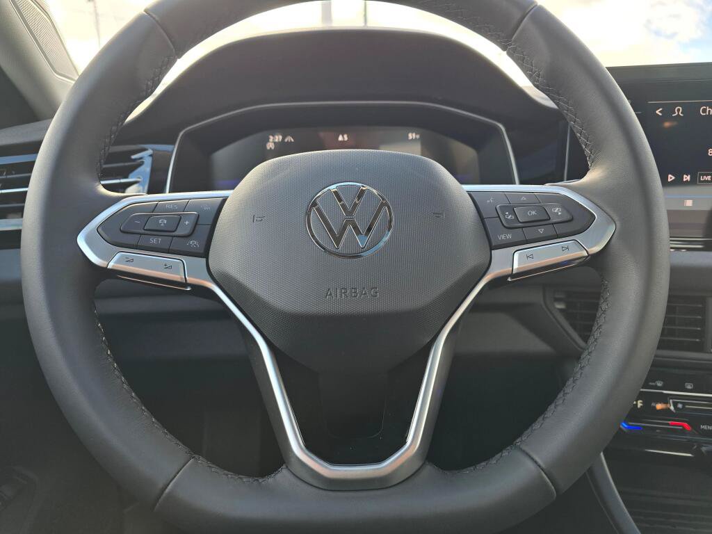 New 2026 Volkswagen Jetta SE FWD image 23