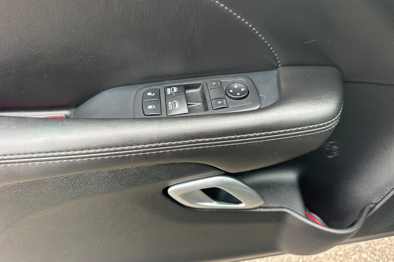 Used 2018 Dodge Challenger R/T Scat Pack RWD image 10