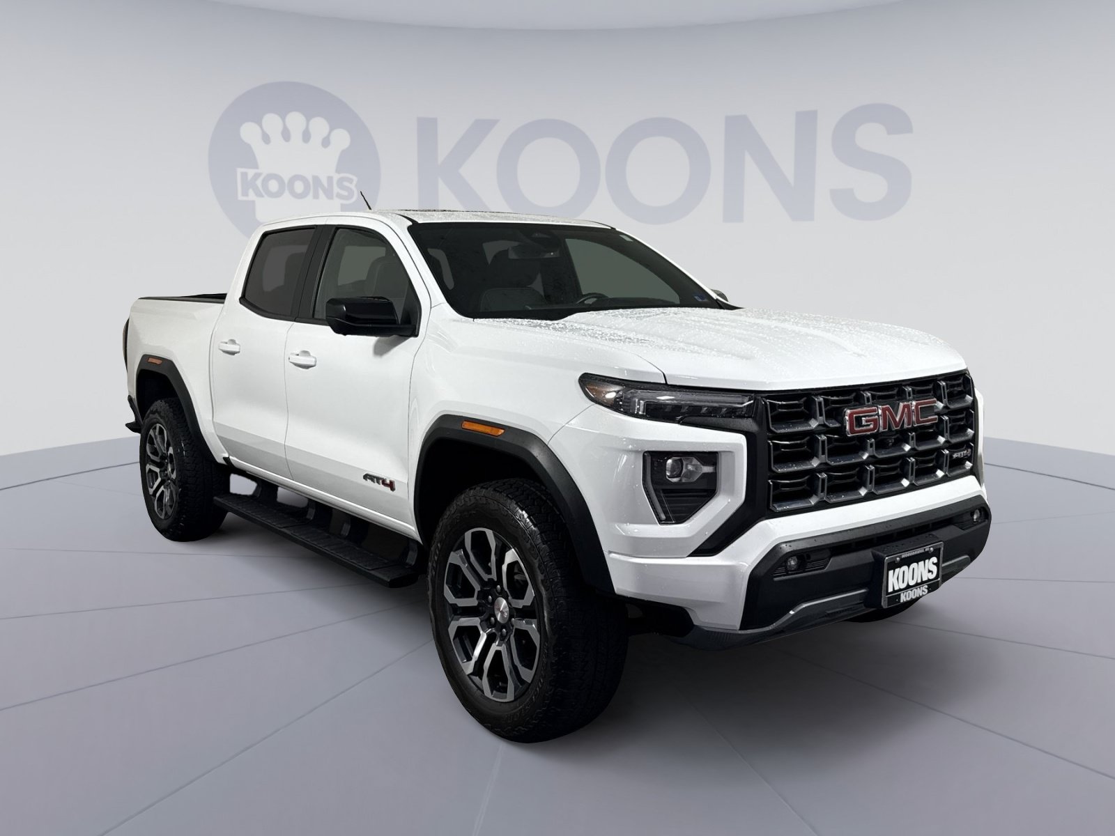 Used 2024 GMC Canyon AT4 w/ Technology Package AWD/4WD image 10