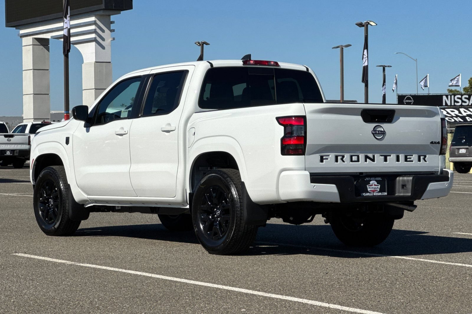 New 2026 Nissan Frontier SV w/ Tow Package AWD/4WD image 7