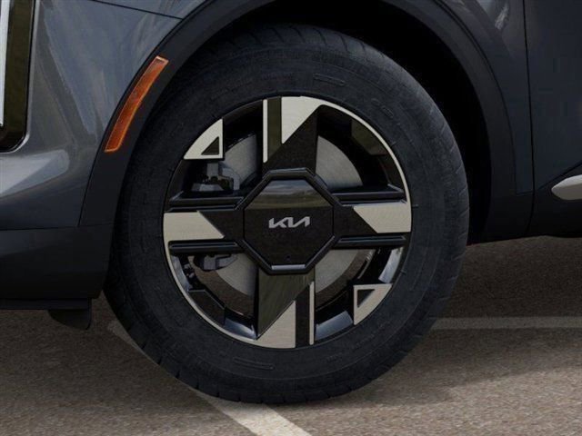 New 2026 Kia Sportage LX image 9